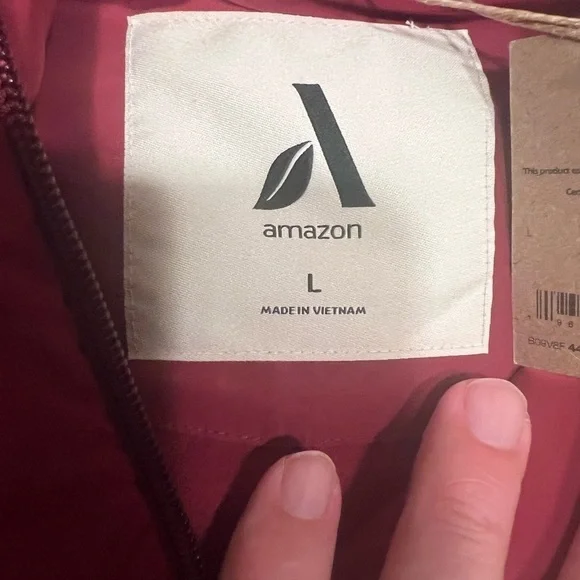 NWT Amazon Essentials Men's Red Thick Puffer Vest Size L🔥🔥 MSRP $50 (B3) - Picture 5 of 8